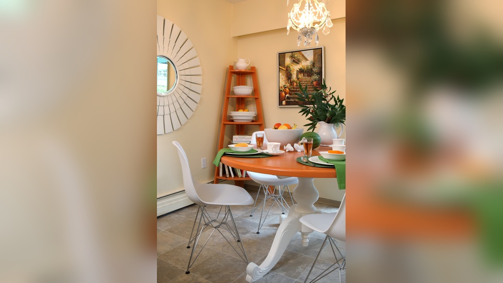 Decorating Ideas for Dining Room Corners