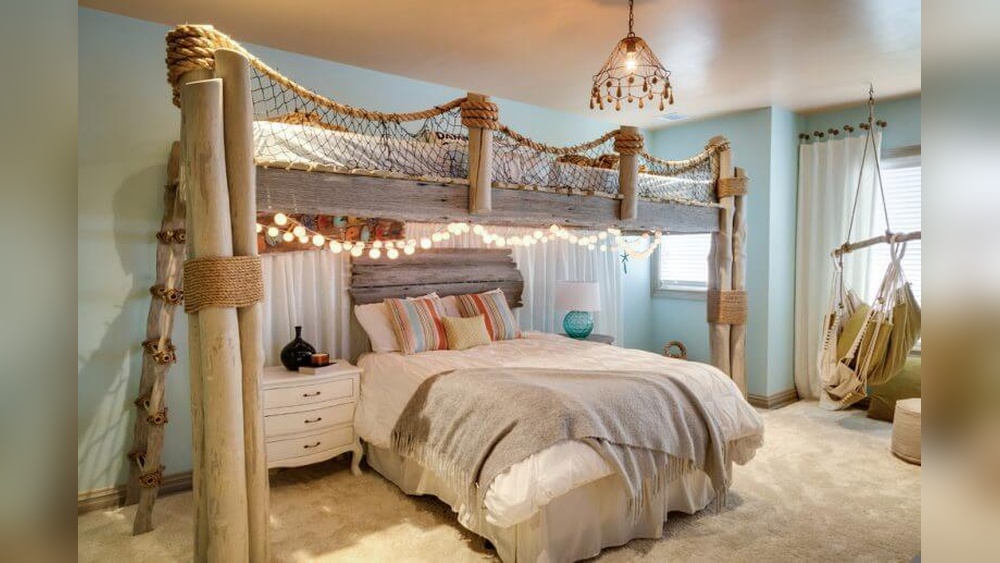 How to Decorate a Beach Themed Bedroom