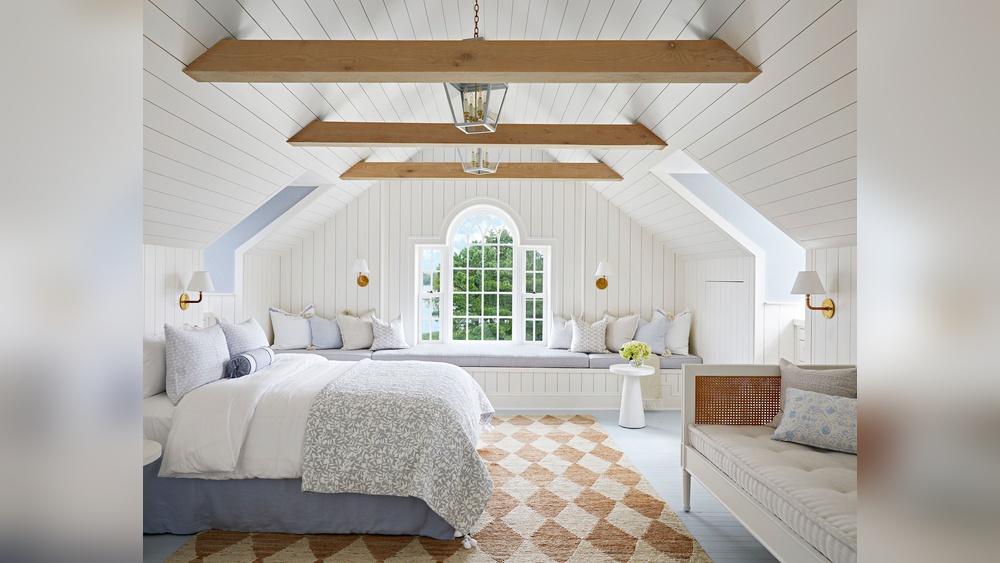 How to Decorate a Bedroom in French Country Style