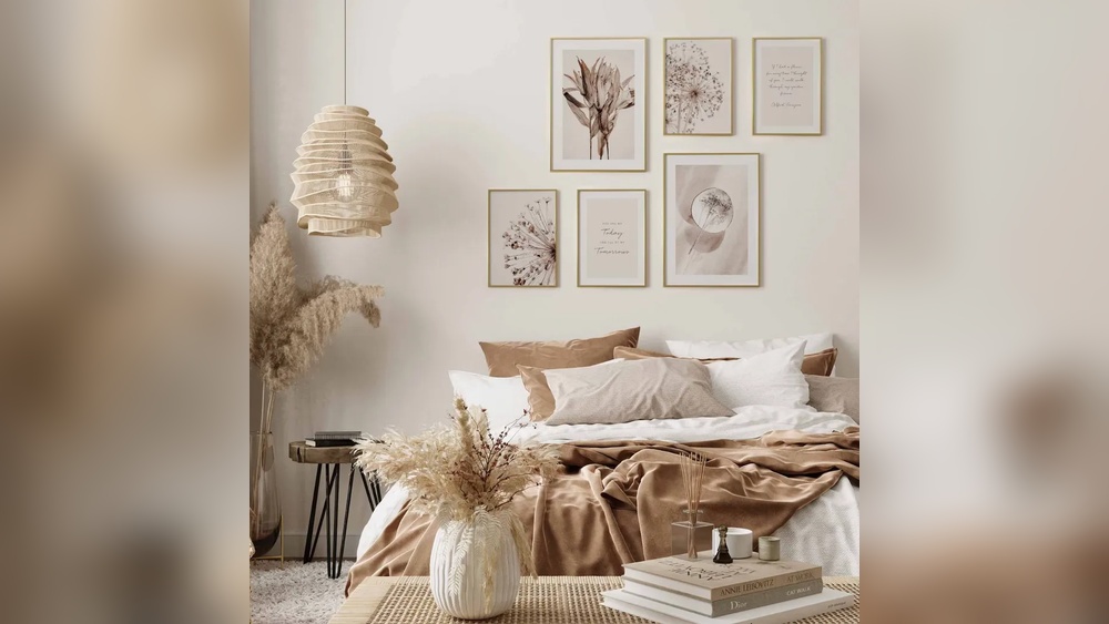 How to Decorate a Beige Bedroom