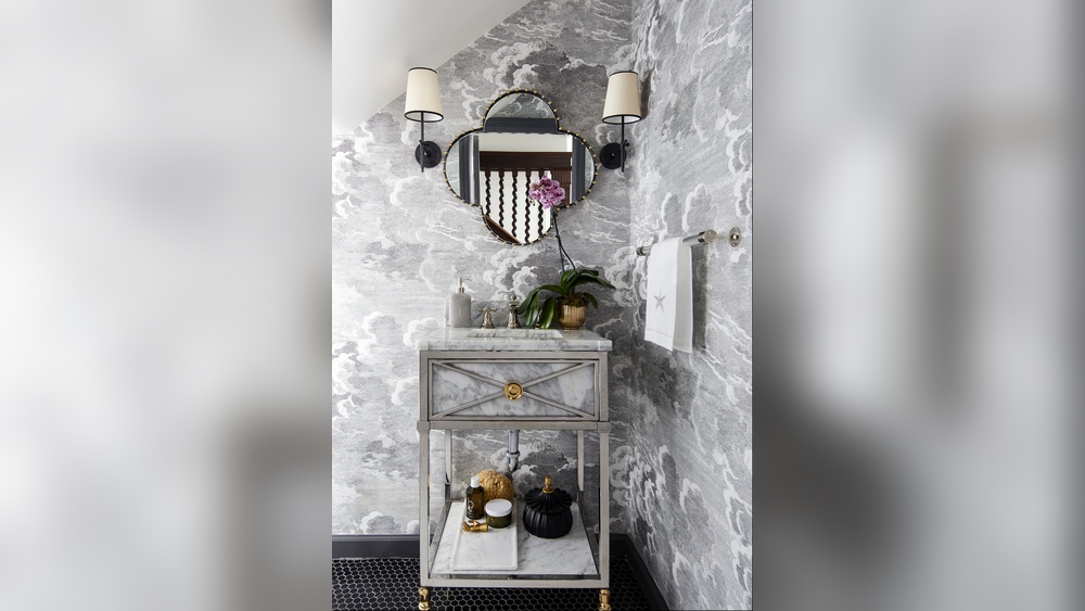 How to Decorate Gray Bathroom