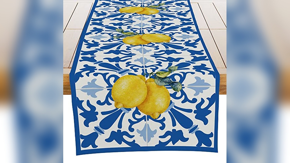 Dining Room Table Decorations for Summer