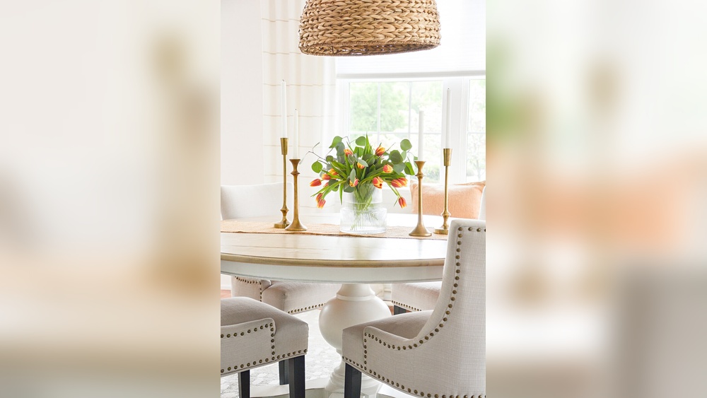 How Can I Decorate My Small Dining Room