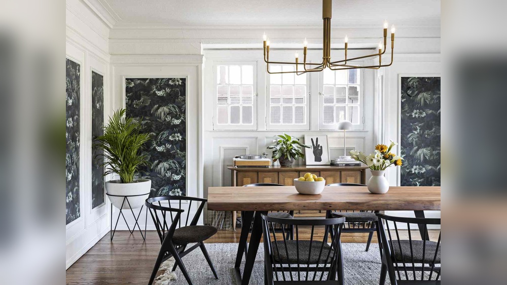 How Should I Decorate My Dining Room