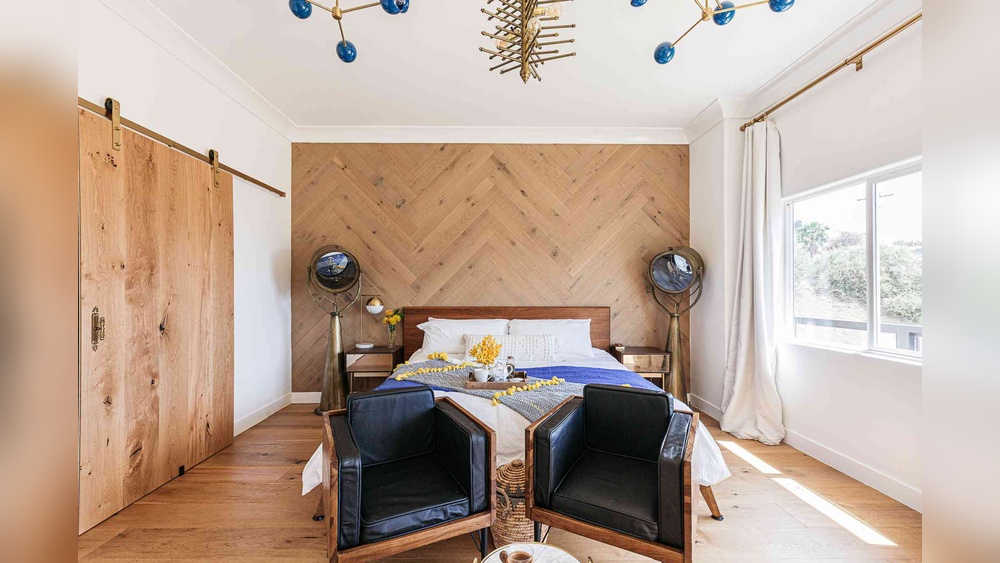 How to Decorate a Contemporary Bedroom
