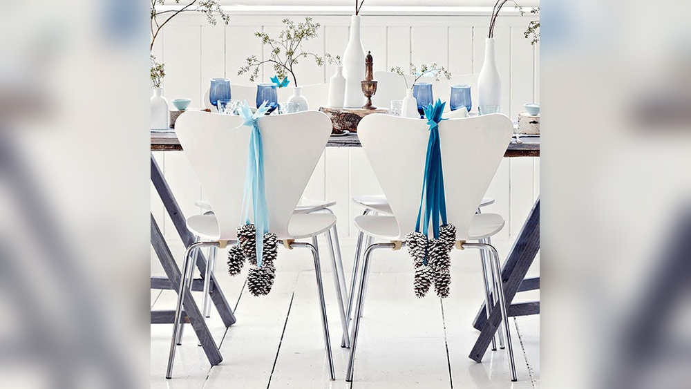 How to Decorate a Dining Chair