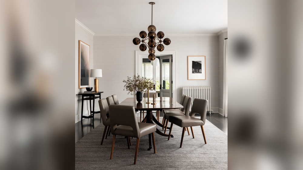 How to Decorate a Quiet Luxury Dining Room
