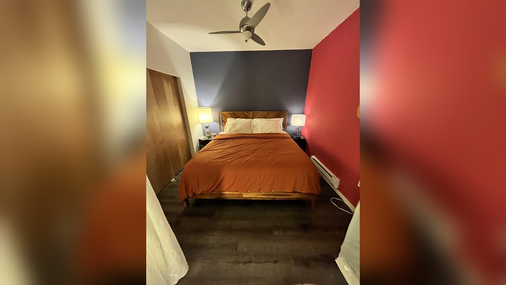 How to Decorate a Small Bedroom With No Windows