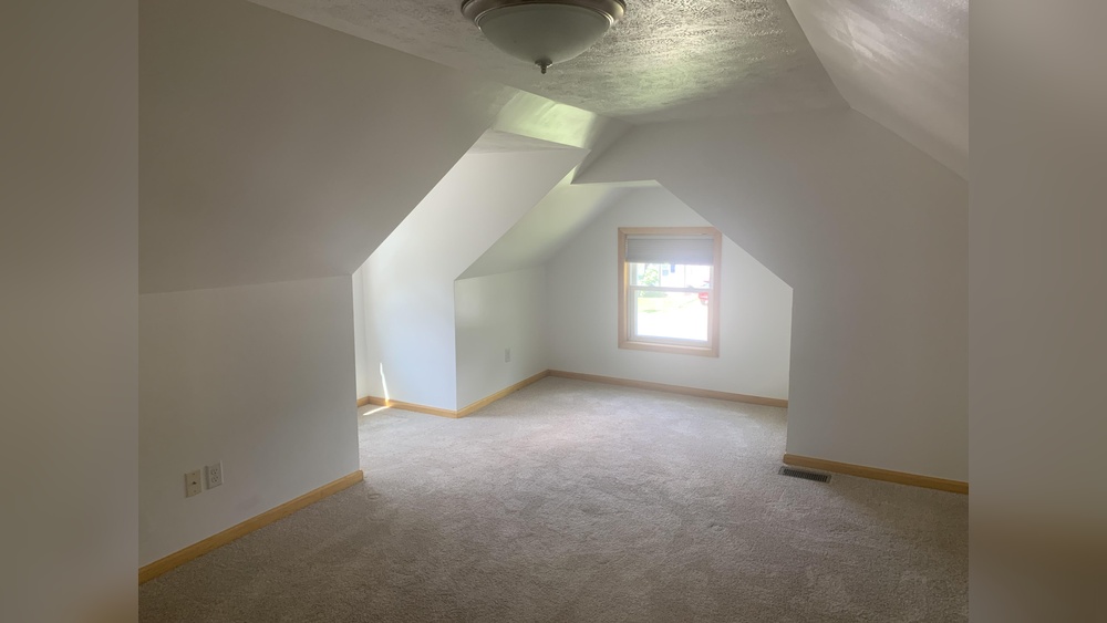 How to Decorate an Oddly Shaped Bedroom
