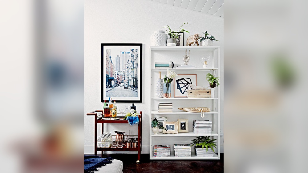 How to Decorate Bookshelves in Bedroom