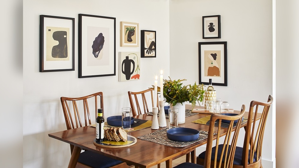 How to Decorate Your Dining Room Table on a Budget