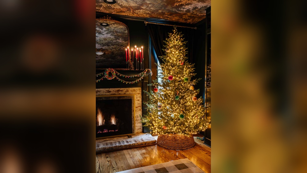Best Quality Prelit Artificial Christmas Trees