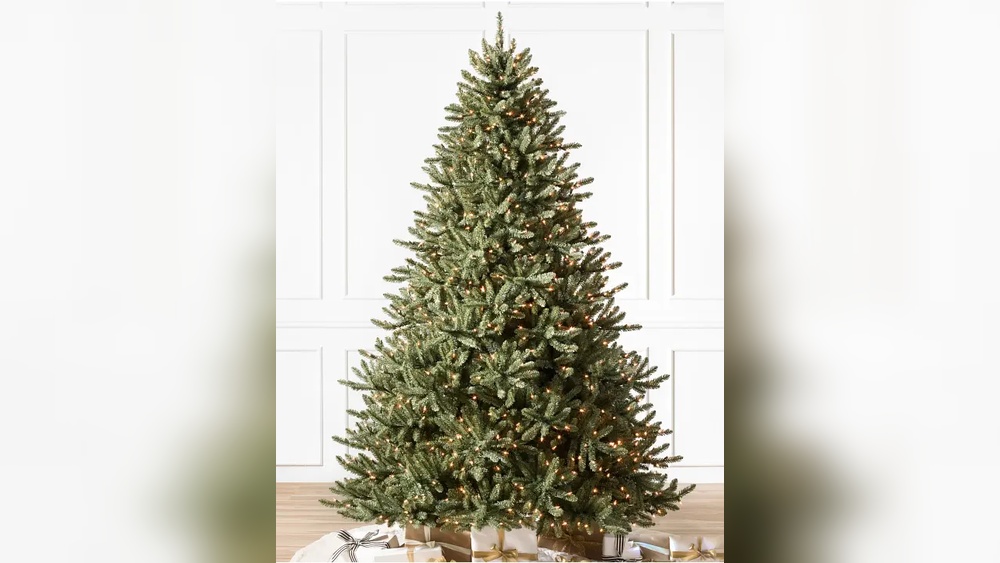 Best Sales on Artificial Christmas Trees