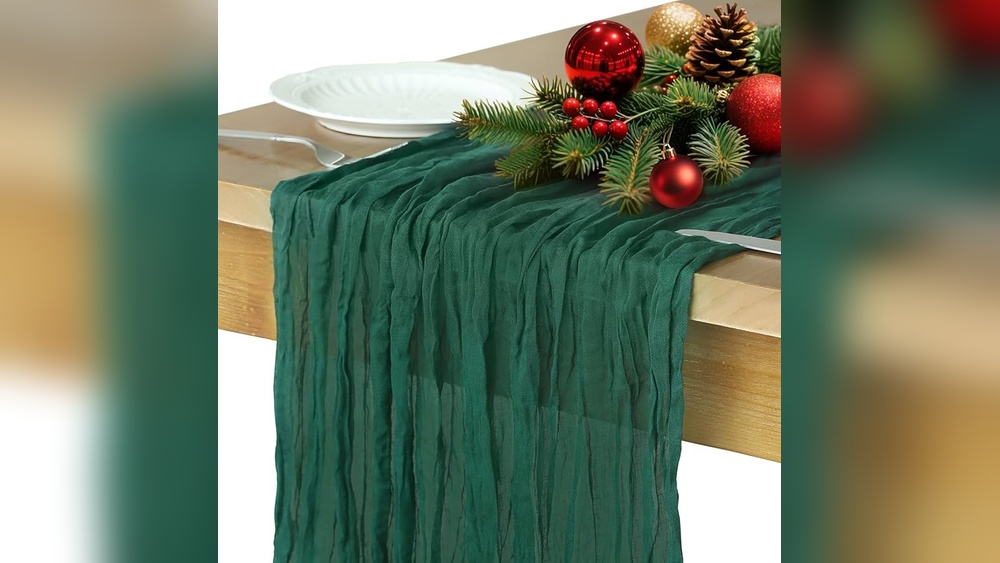 Centerpieces for Table Runners in Home Kitchen