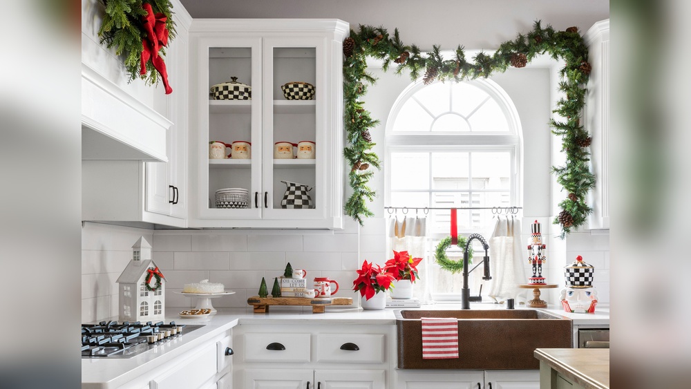 Chrismtas Kitchen Centerpiece Ideas