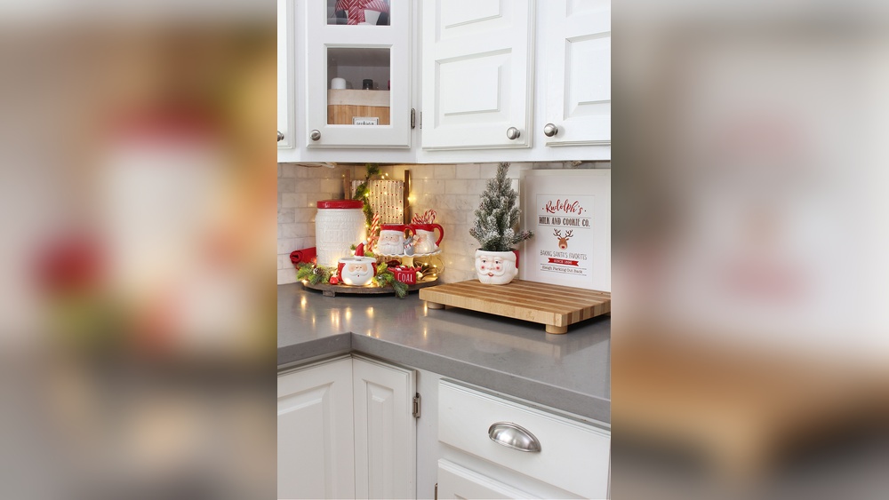 Christmas Kitchen Centerpiece