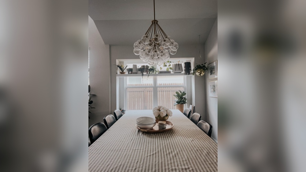 Decorate Kitchen Table Centerpiece