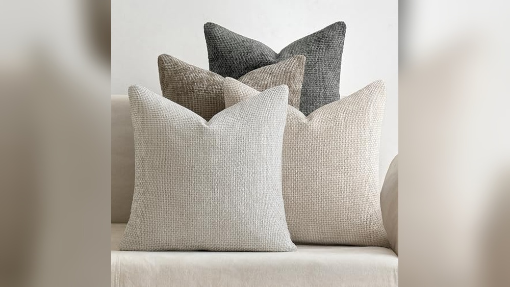 Decorative Bedroom Pillow Sets