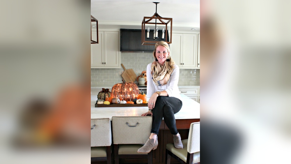 Easy Fall Centerpiece Ideas for Kitchen Island