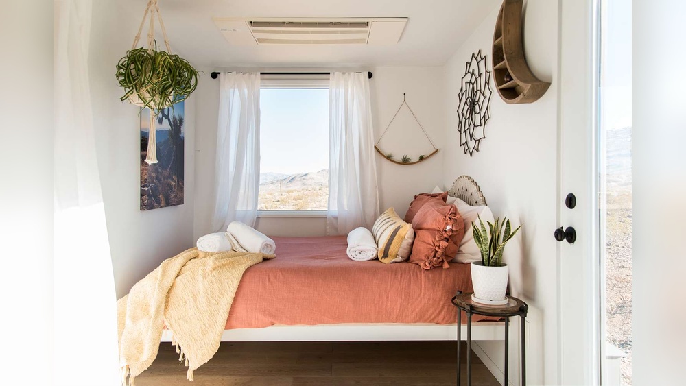 How Decorate Small Bedroom