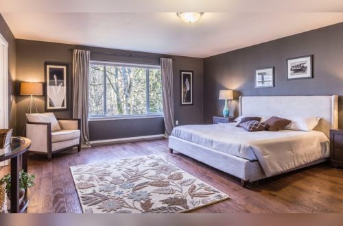 How Should I Decorate My Master Bedroom