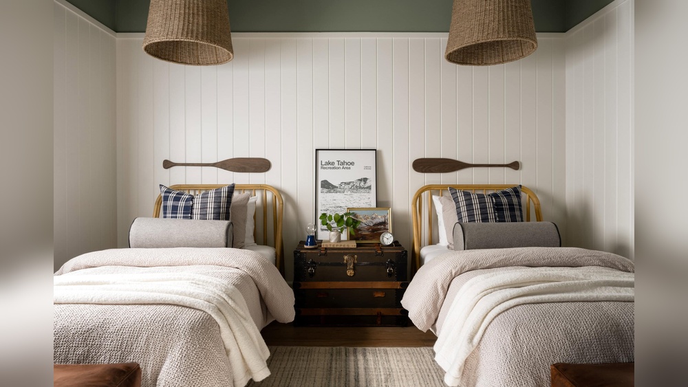 How Should You Decorate Both Nightstands in a Bedroom