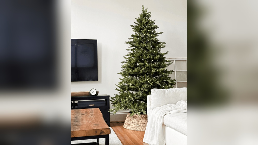 How to Choose the Right Artificial Christmas Tree