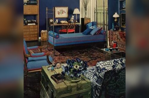 How to Decorate a 1960S Bedroom