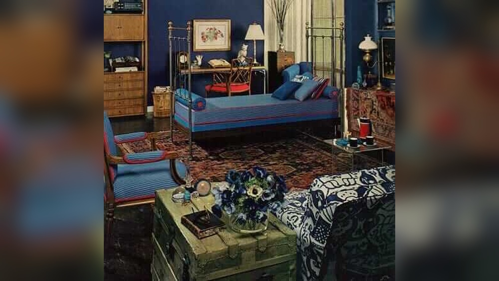 How to Decorate a 1960S Bedroom
