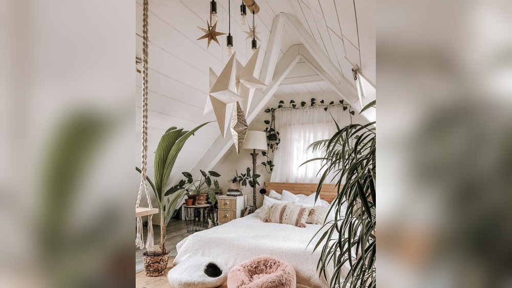 How to Decorate a Attic Bedroom