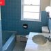 How to Decorate a Bathroom With a Blue Tub