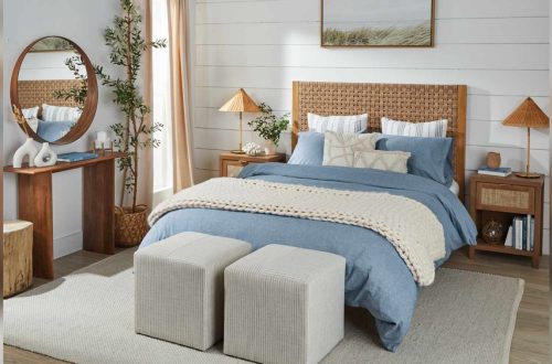 How to Decorate a Beach House Bedroom