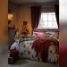 How to Decorate a Christmas Bedroom