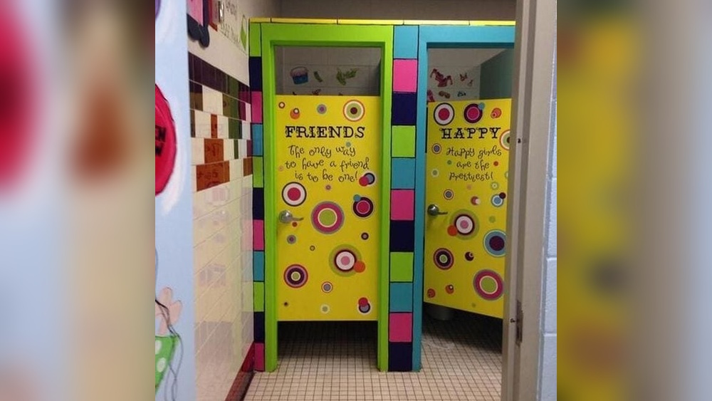 How to Decorate a Elementary Bathroom