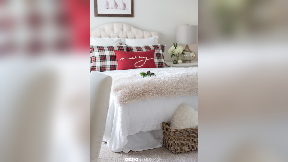 How to Decorate a Guest Bedroom for Christmas