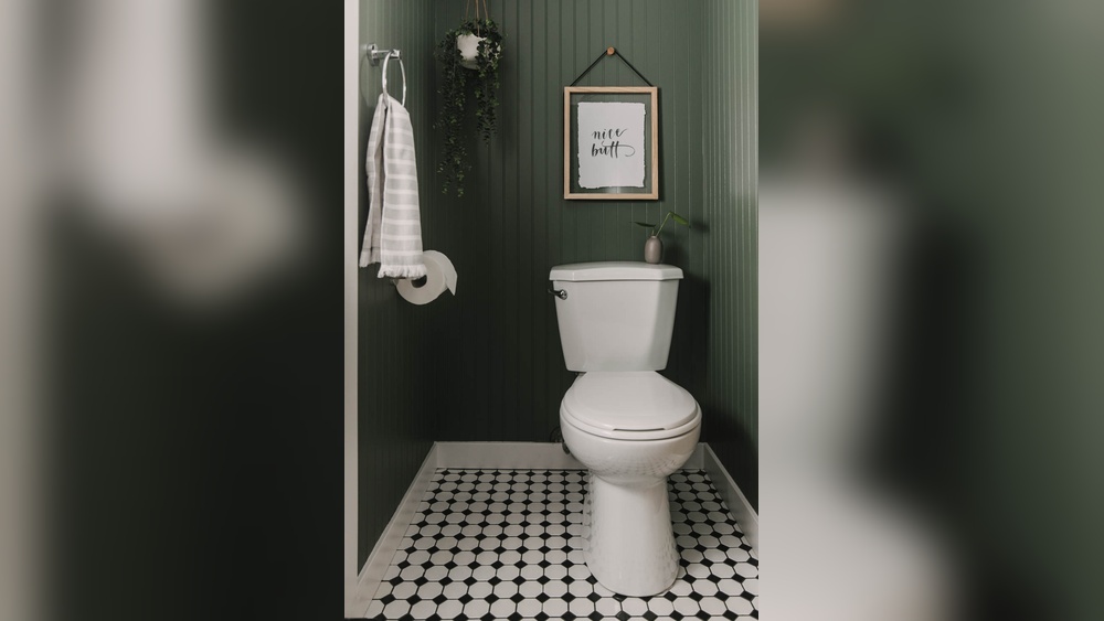 How to Decorate a Small Basement Bathroom