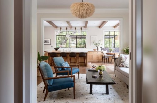 How to Decorate Large Living Room And Dining Room Wall