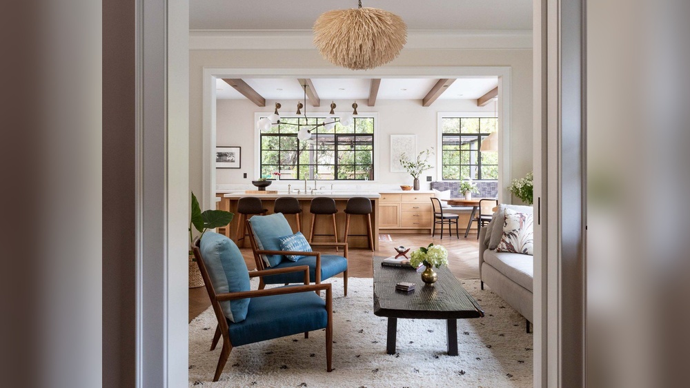 How to Decorate Large Living Room And Dining Room Wall
