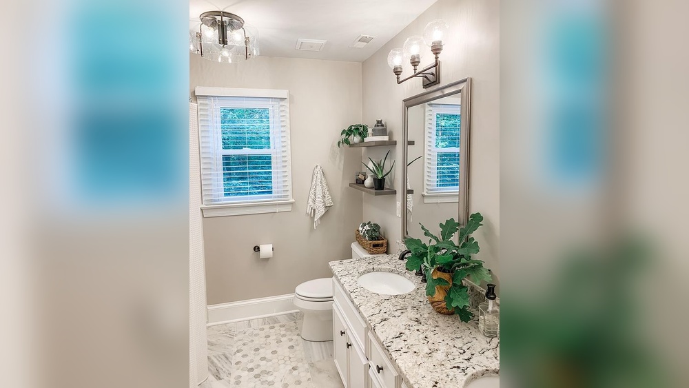 How to Decorate My Guest Bathroom