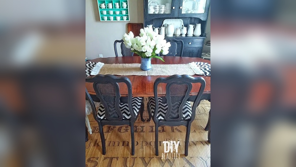 How to Decorate When You Dining Table is Dark Stain