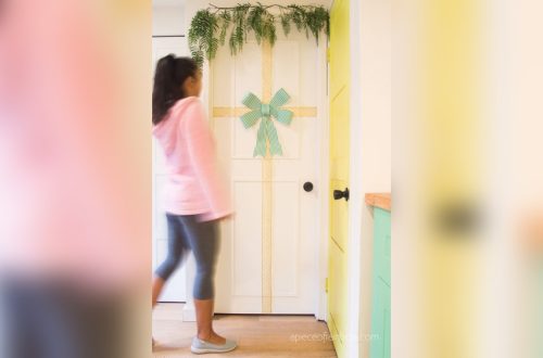How to Decorate Your Bedroom Door for Christmas