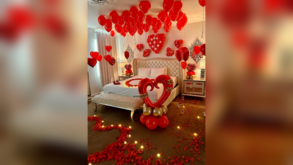How to Decorate Your Bedroom for Valentine'S Day