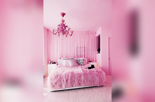 How to Decorate Your Bedroom Pink
