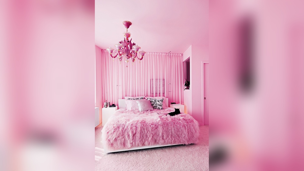 How to Decorate Your Bedroom Pink