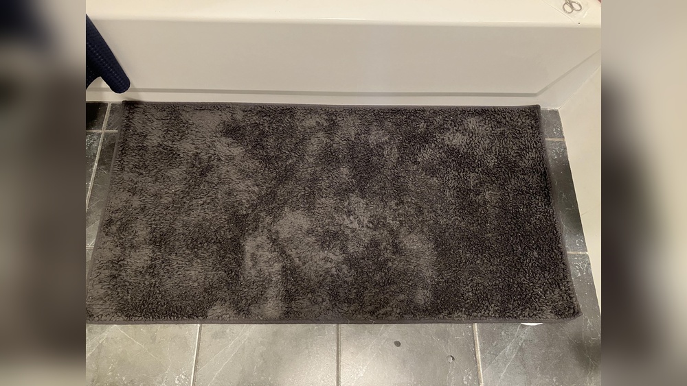 How to Dry a Bathroom Rug