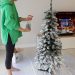 How to Flock an Artificial Christmas Tree With Spary