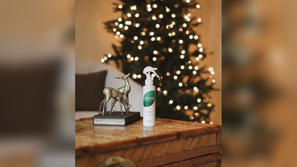 How to Get Smell Out of Artificial Christmas Tree