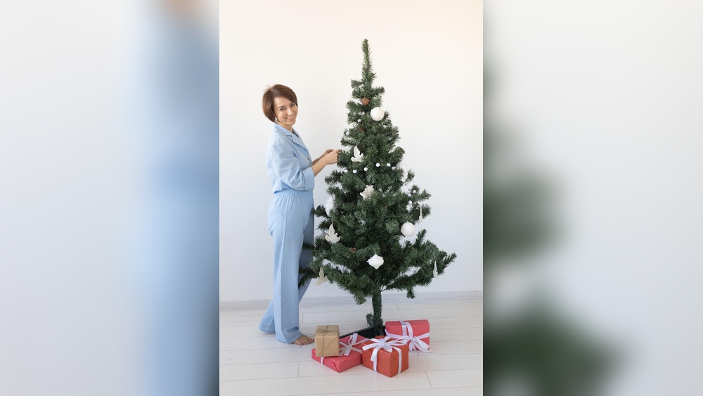 How to Make My Artificial Christmas Tree Look Full