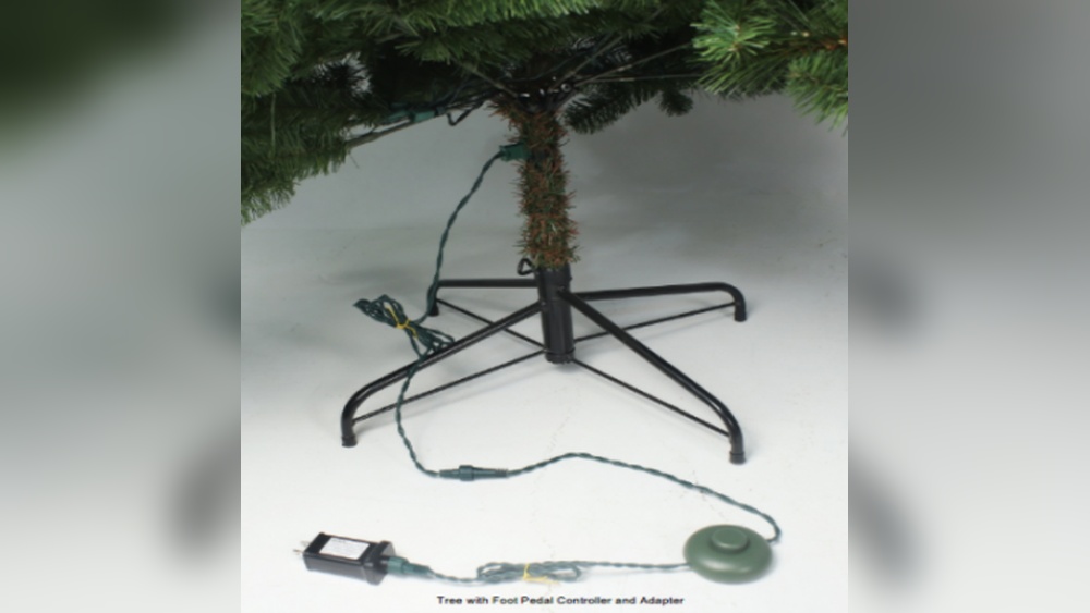 How to Replace Cord on Artificial Christmas Tree