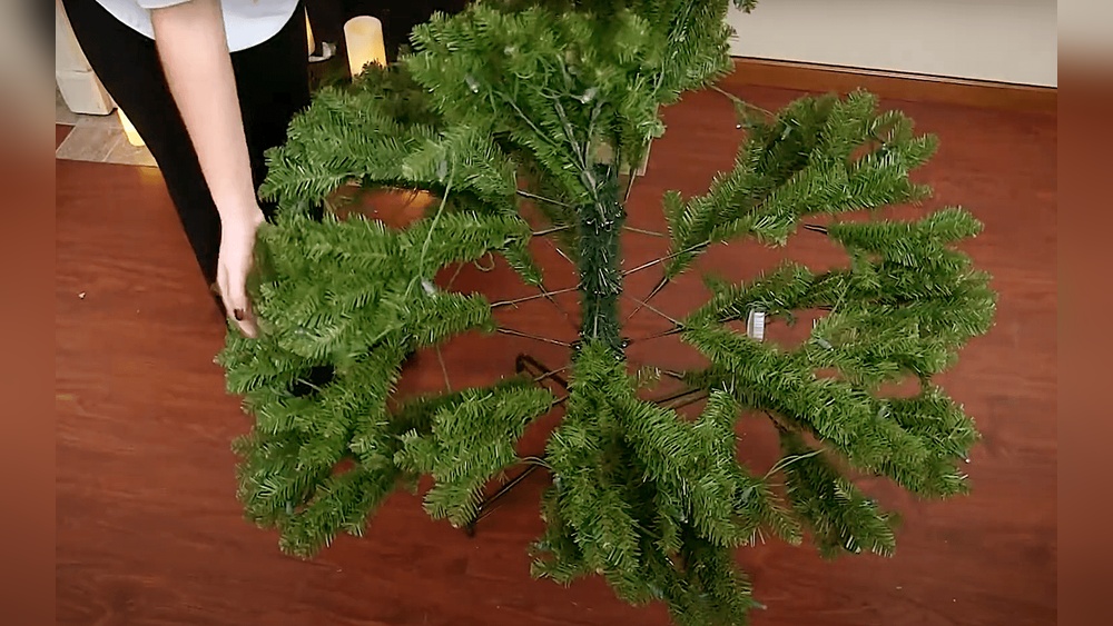 How to Shape Branches on Artificial Christmas Tree